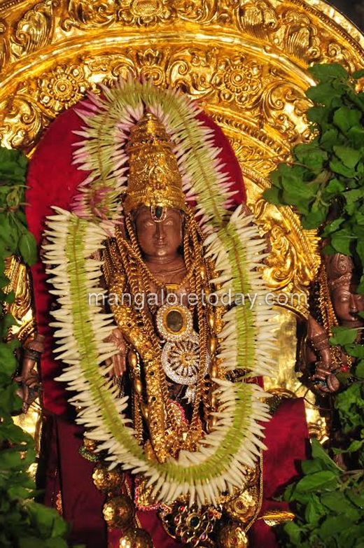 Mangaluru: Lord’s Chaturmasa commences at SVT, Carstreet 2